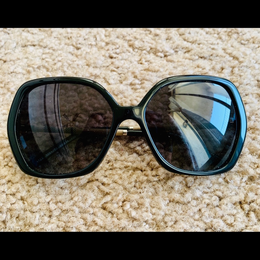 Burberry sunglasses